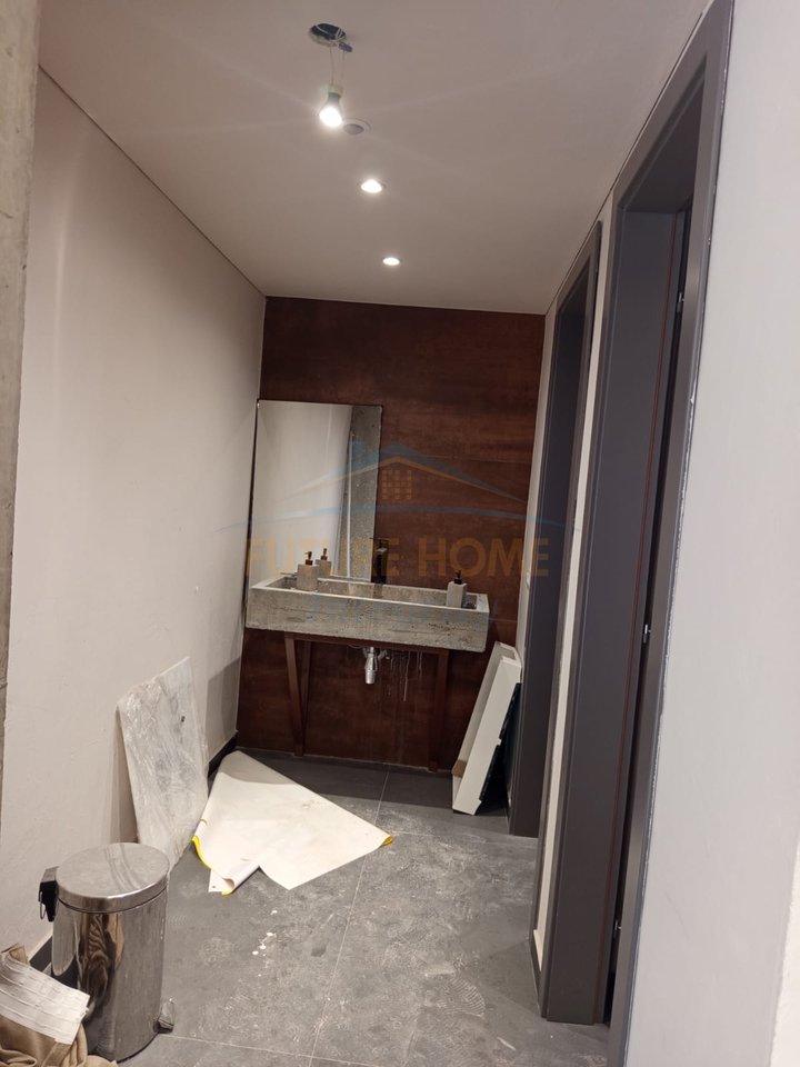 For sale, Business Premises, Kavaja Street, Tirana.