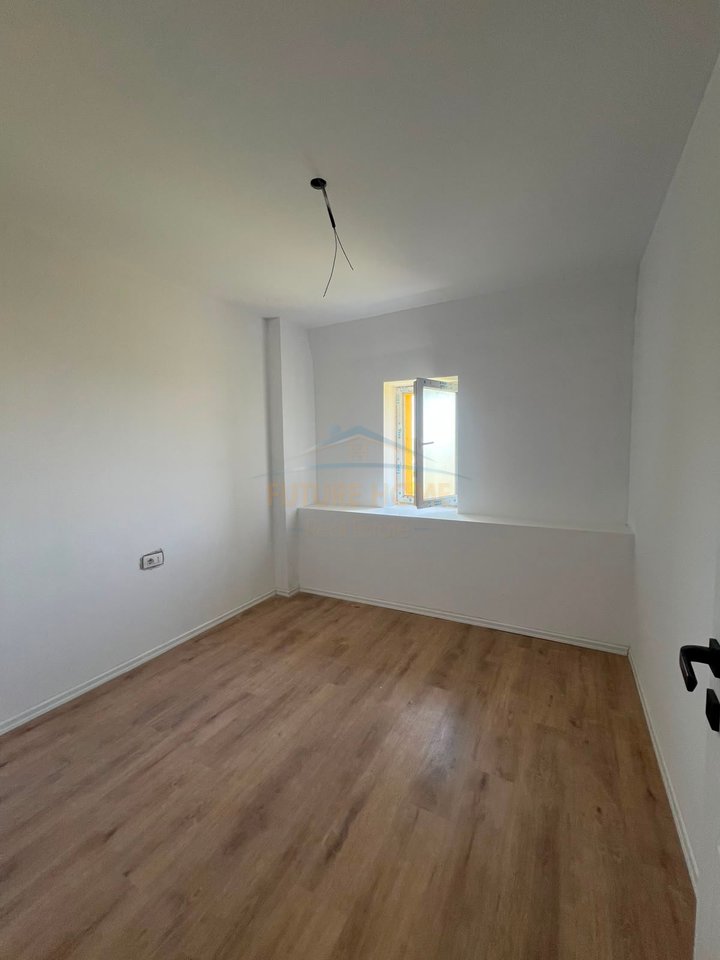 Shitet, Apartament 2+1, Rezidenca Lake Land, Farke