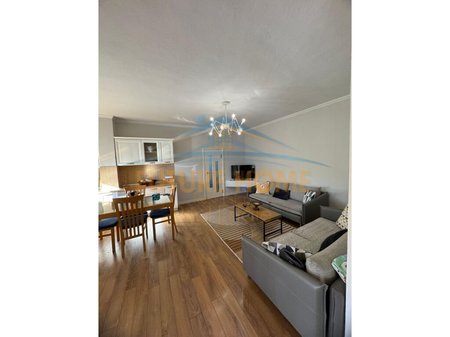 Qera, Apartament 2+1, Qytet Studenti, pranë Fakultetit Ekonomik
