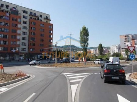 Shitet, Apartament 2+1, Yzberisht, Tiranë