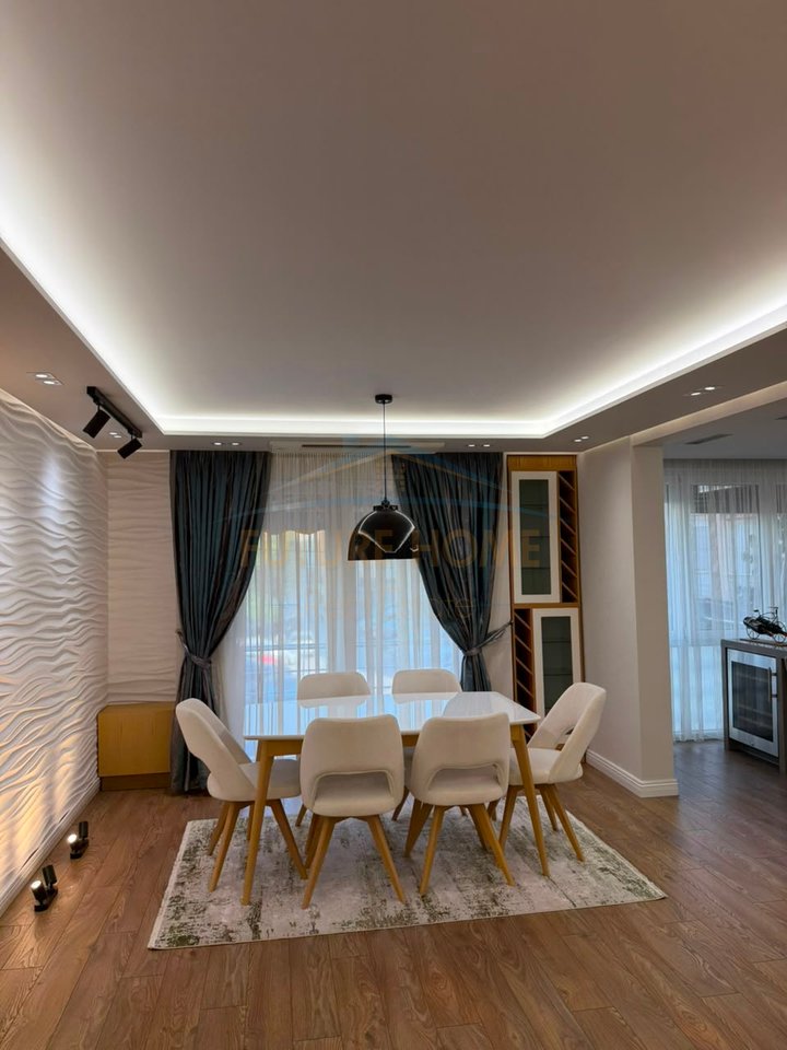 For sale, Apartment 2+1+2, Gintash Block, Laprakë