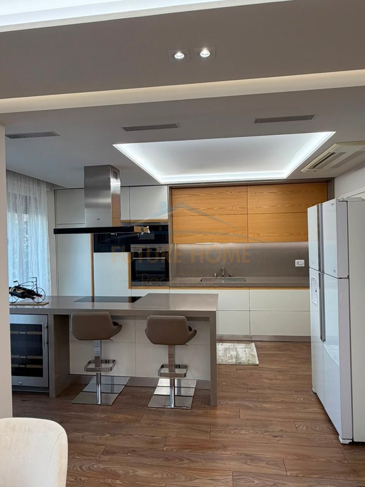 For sale, Apartment 2+1+2, Gintash Block, Laprakë