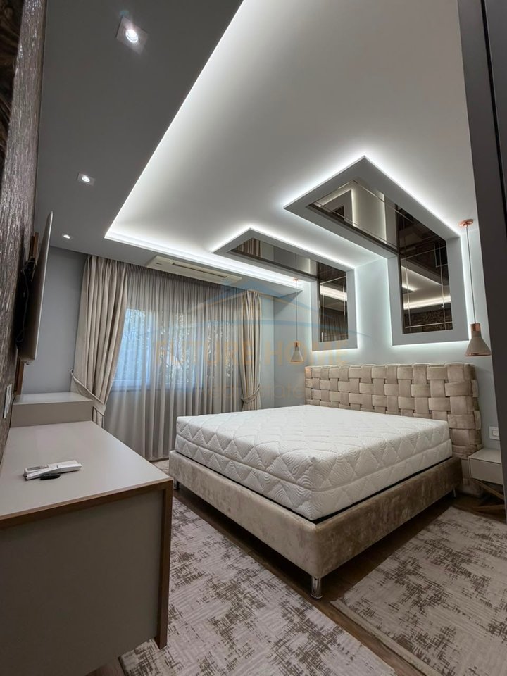 For sale, Apartment 2+1+2, Gintash Block, Laprakë