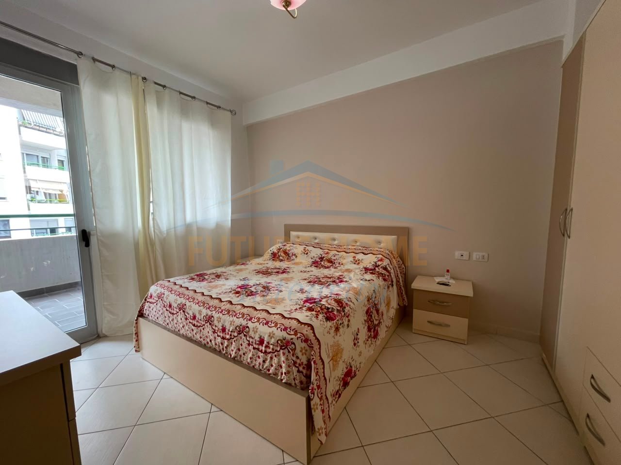 Affitto, Appartamento 2+1, Complesso Halili, Tirana.