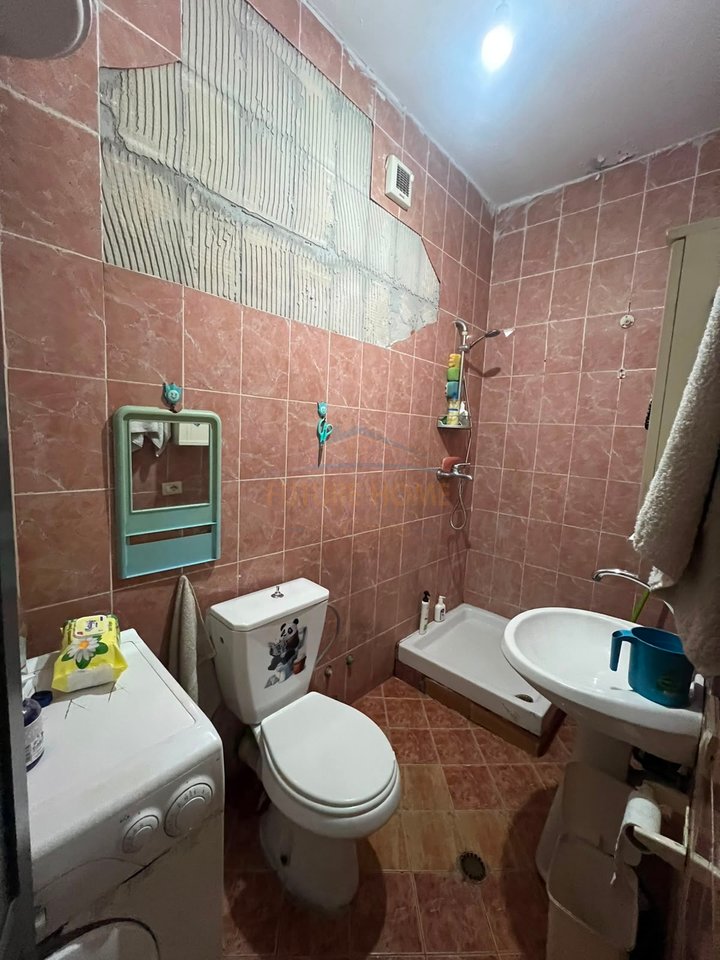 In vendita, Appartamento 2+1+2, Via 5 Maggio, Tirana