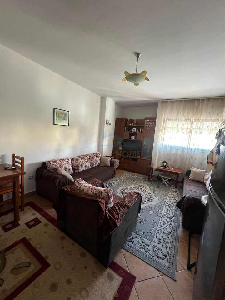 In vendita, Appartamento 2+1+2, Via 5 Maggio, Tirana