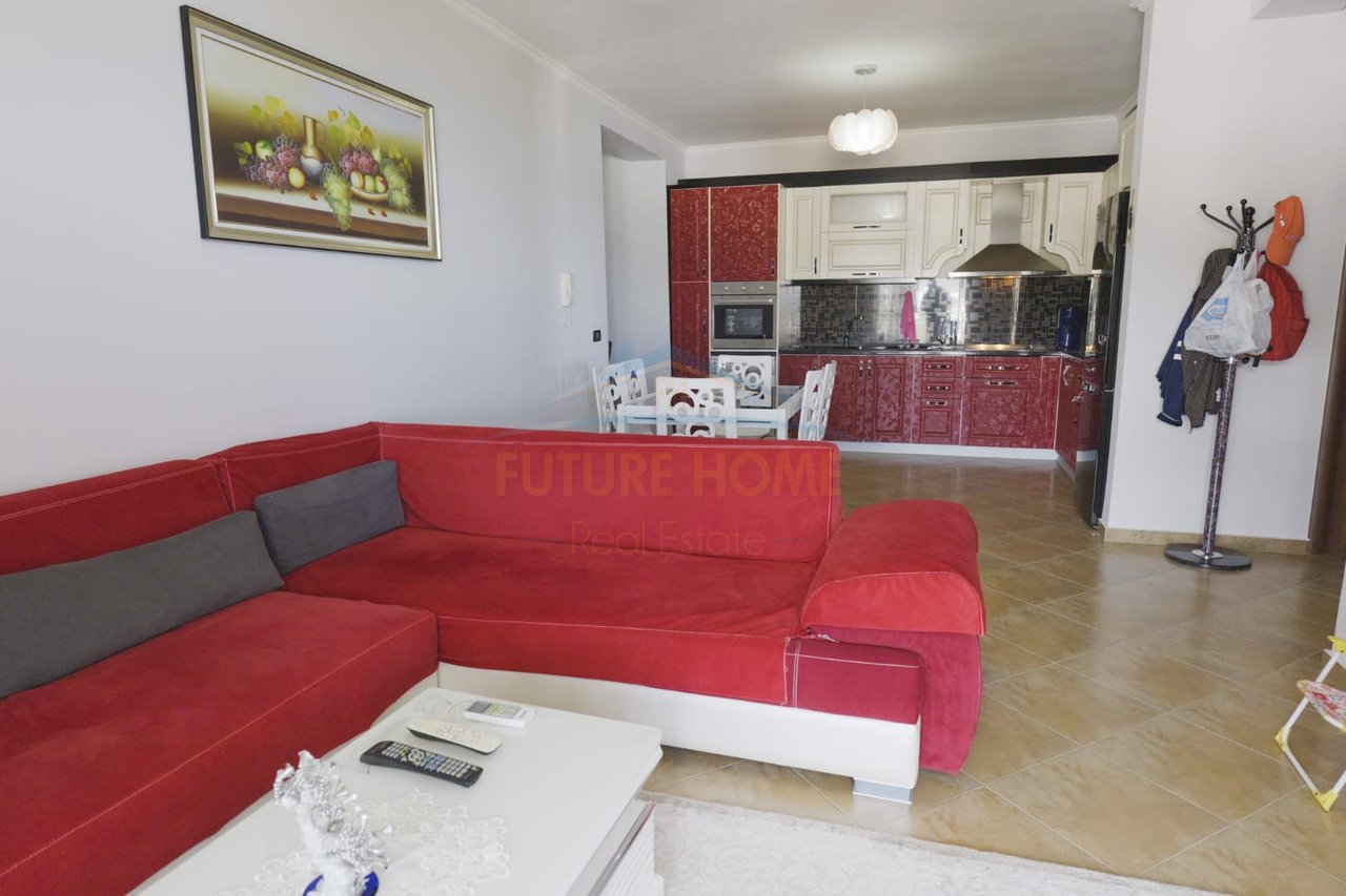 For sale, Apartment 2+1+2 Balconies, Cold Water, Vlora.