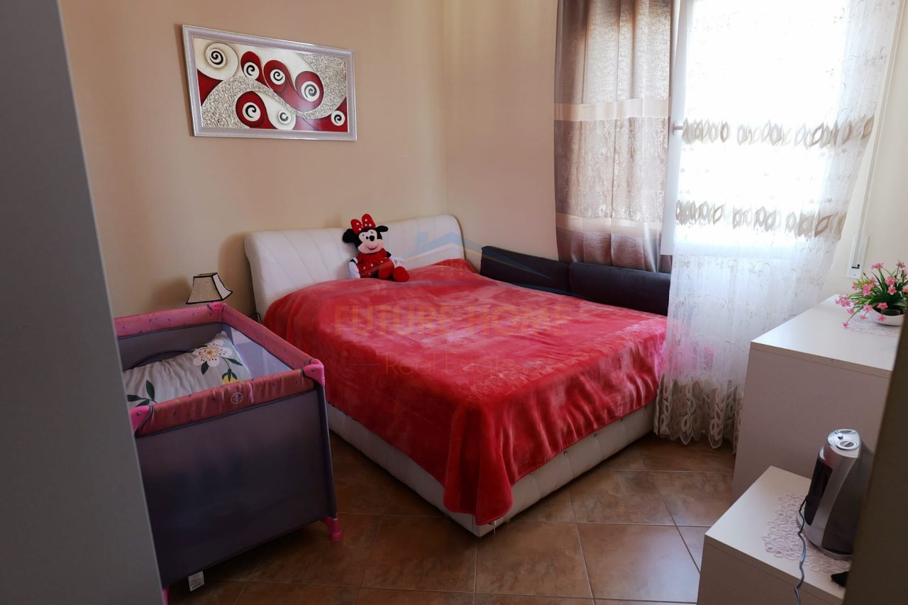 For sale, Apartment 2+1+2 Balconies, Cold Water, Vlora.