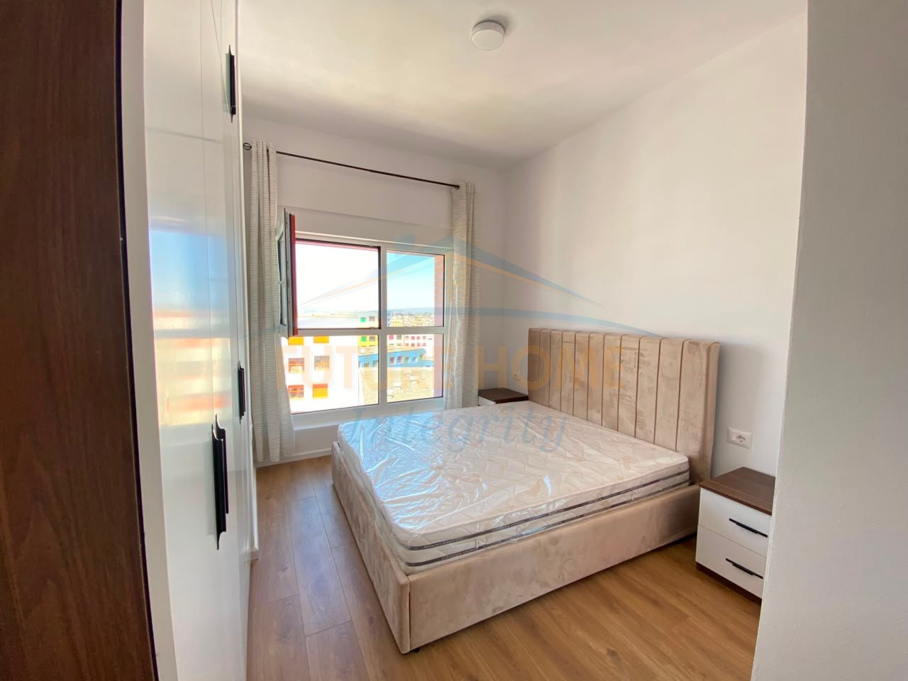 Rent, Apartment 2+1+Parking Space, Kadiu Complex, Tirana.