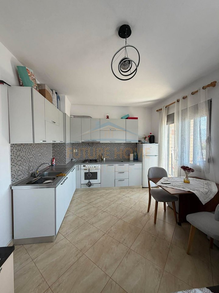 Shitet, Apartament 1+1, Rruga Teodor Keko, Unaza e Re