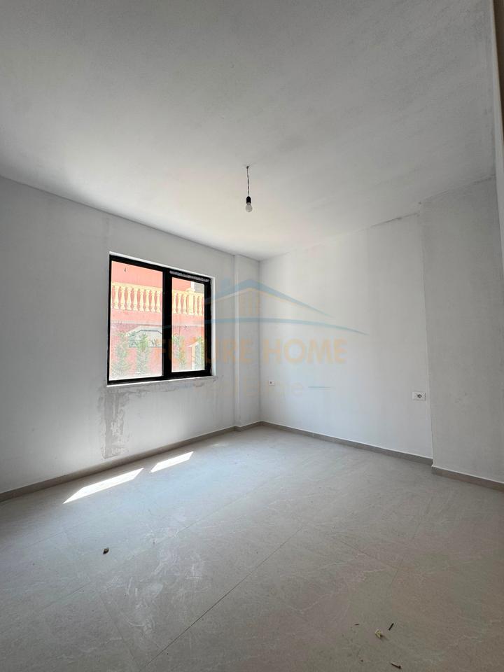 Shitet, Apartament 1+1 ,Rezidenca" Paja", Mali i Robit