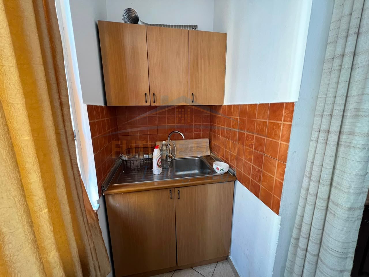 Qera, Apartament 2+1, Shkolla e Baletit, Tiranë.