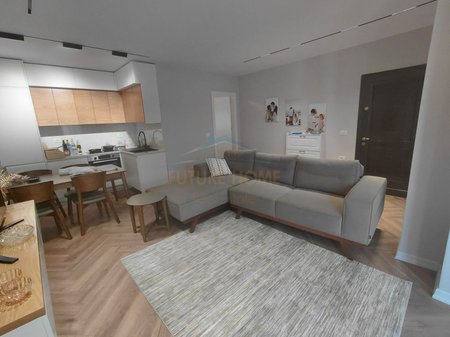 Shitet , Apartament 1+1 , Rruga Sul Sarovari , Pogradec