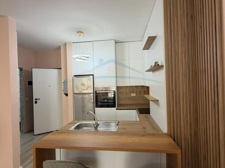 Shitet, Apartament 1+1, Kompleksi Aura, Tirane