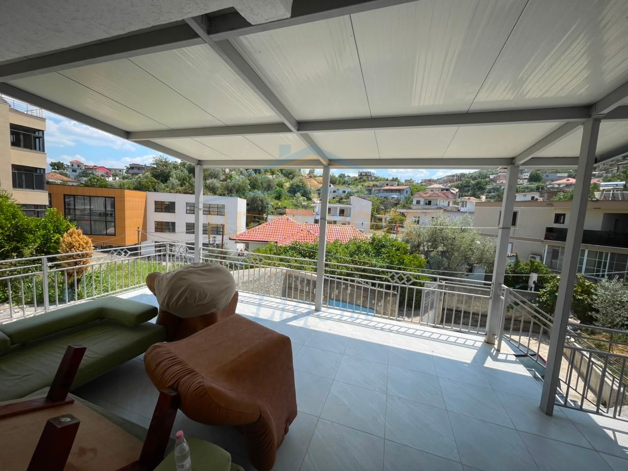Qera, Apartament 1+1+Verandë, Selitë.