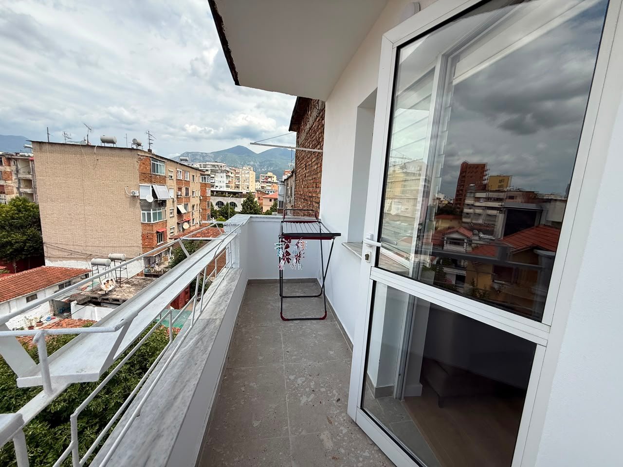 Qera, Apartament 3+1, Brryli, Tirane