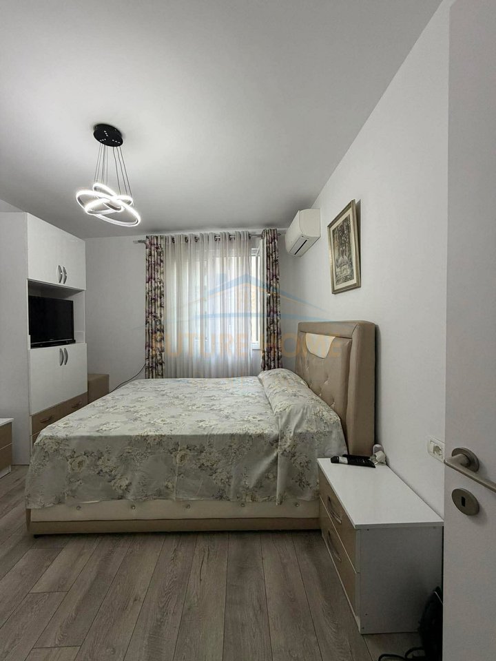 In vendita, Appartamento 2+1, Palazzi Cabej, Misto Mame
