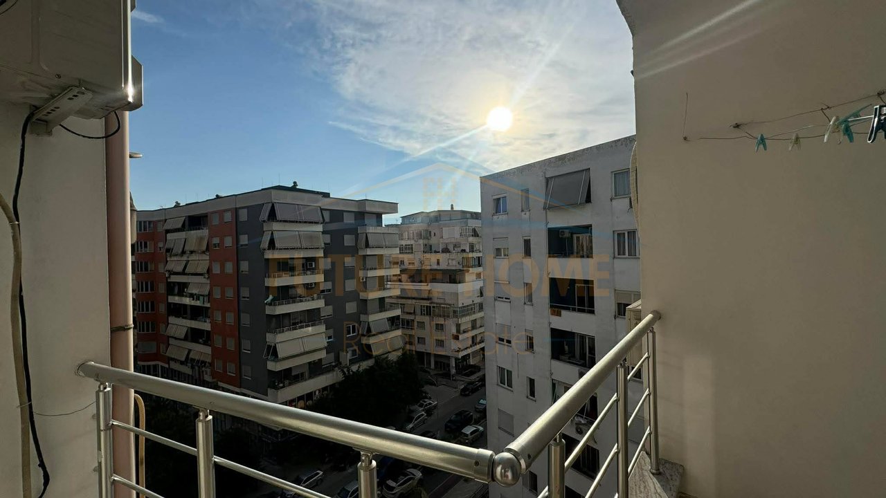 Shitet, Apartament 1+1, Unaza e Re