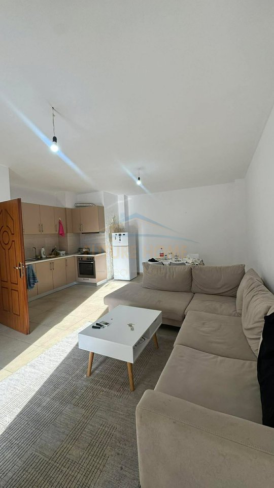 Shitet, Apartament 1+1, Unaza e Re