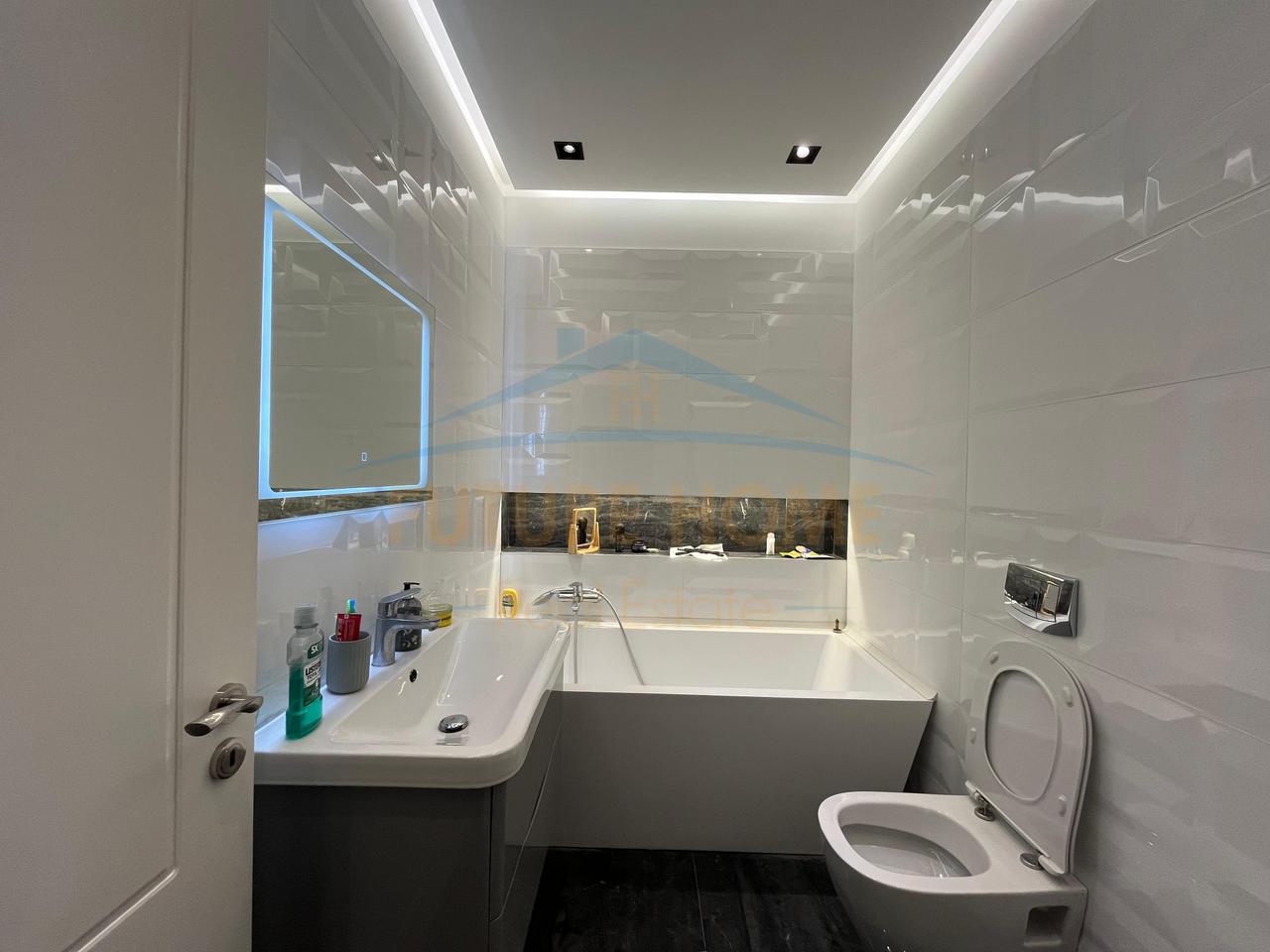 Shitet, Apartament 3+1+2+Verandë, Rezidenca FZ, Liqeni i Thatë