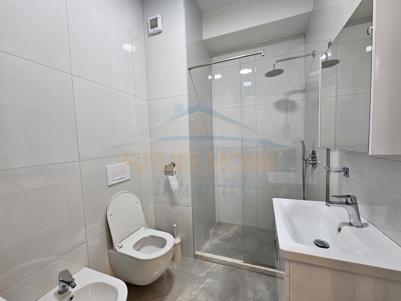 Qera, Apartament 1+1, Kompleksi Mangalem, Tiranë.