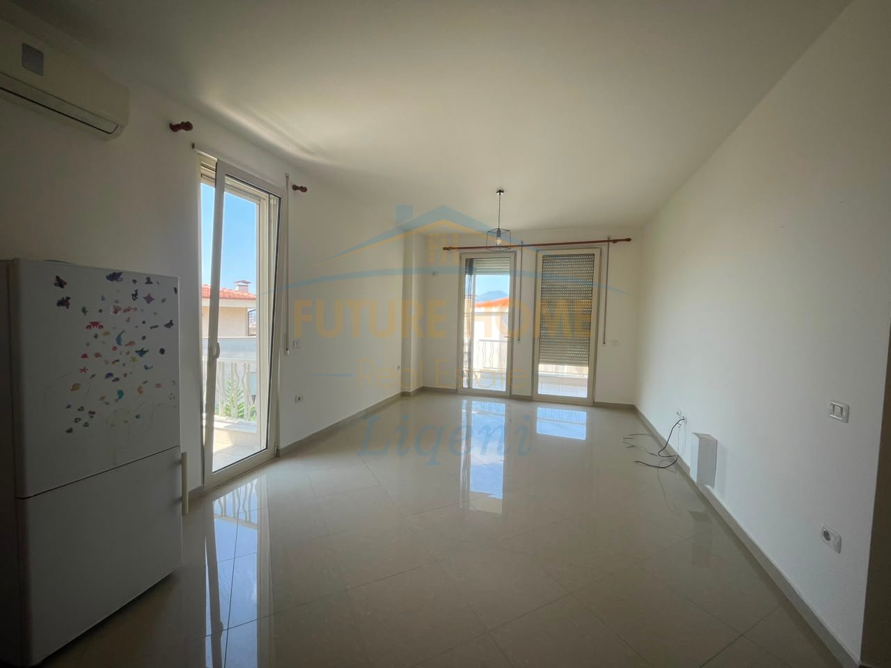 Qera, Apartament 2+1+Post Parkimi, Liqeni Thatë, Tiranë.