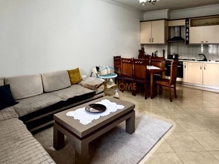 Qera , Apartament 2+1, Rruga Shefqet Kuka , Fresk, Tiranë.