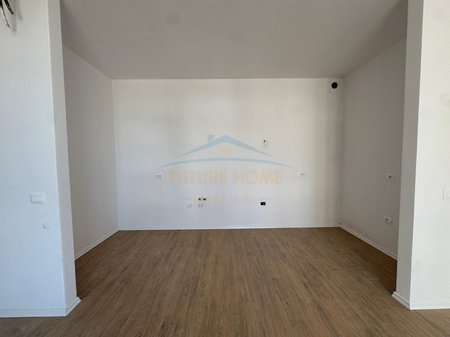 Shitet, Apartament 1+1 , Jordan Misja, Tirane .