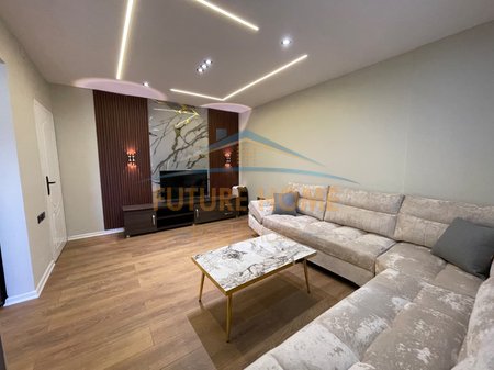 Shitet, Apartament 2+1, Ali Demi, Tiranë.