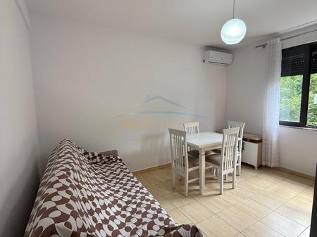 Qera, Apartament 2+1, Rruga Asim Vokshi, Tiranë.
