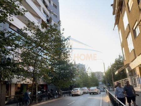 Rent, Apartment 3+1, Paris Commune, Tirana.