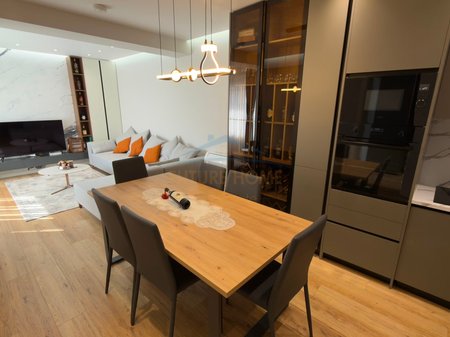 Qera, Apartament 2+1 + Post Parkimi, Kodra e Diellit , Tirane .