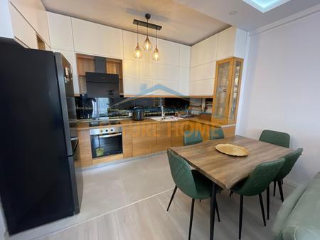 Qera, Apartament 1+1, Rruga e Dibrës, Tiranë.