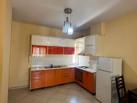 Shitet, Apartament 2+1, Kthesa e Kamzës, Tiranë