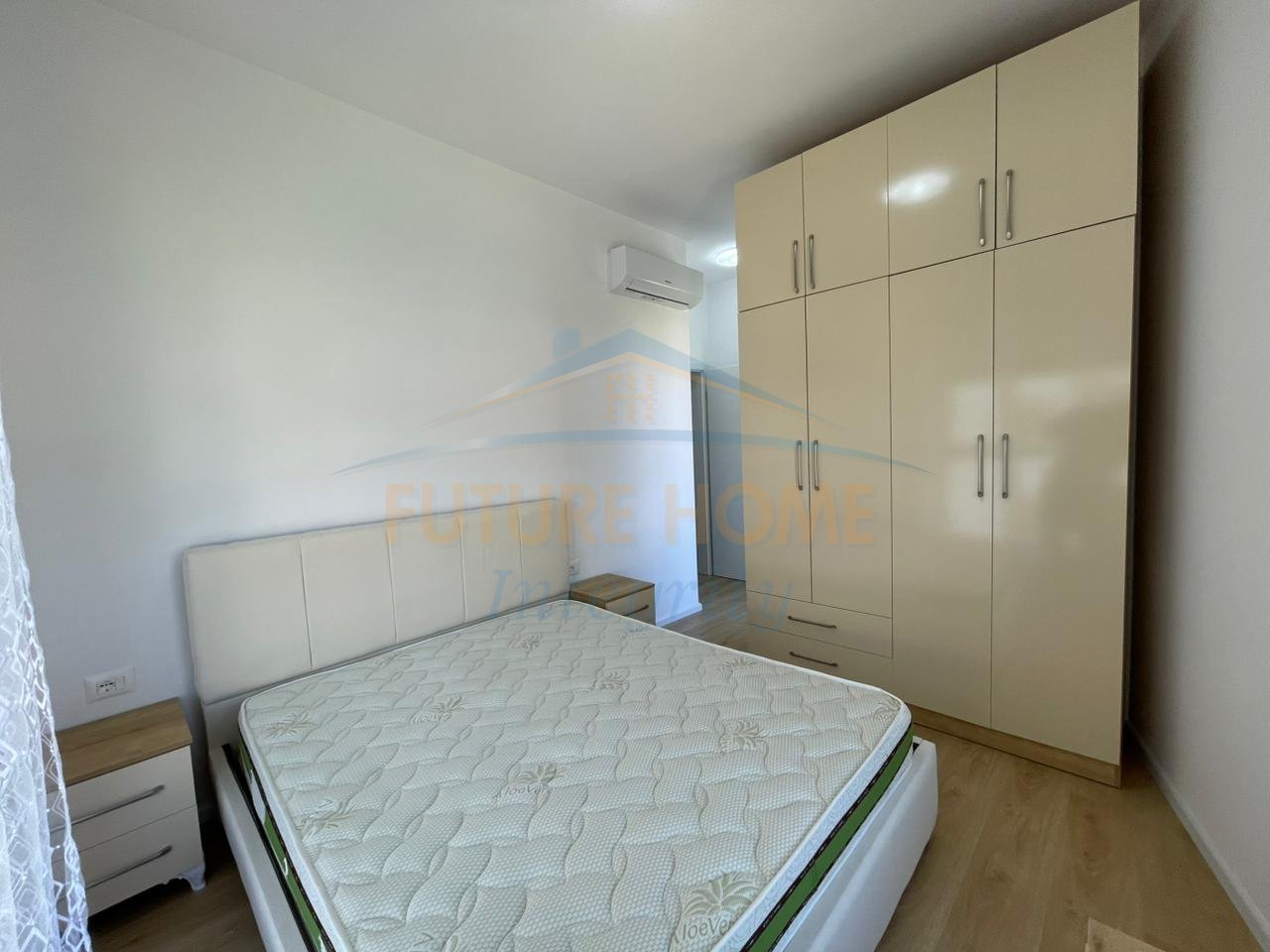Rent, Apartment 2+1, Kadiu Complex, Tirana.