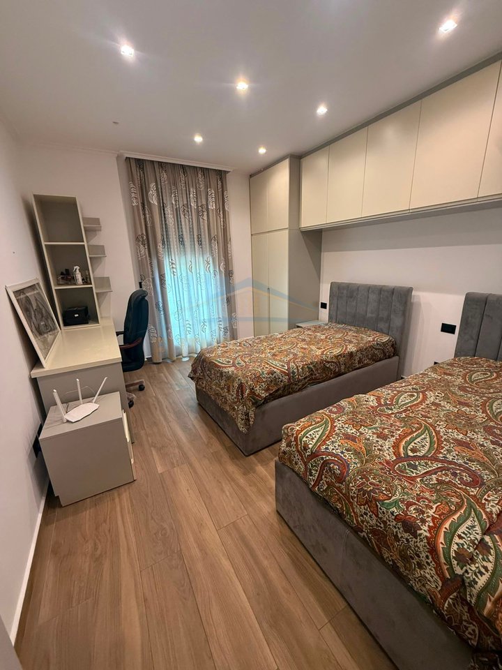 Qera, Apartament 2+1+2 + Verandë + Post Parkimi, Sofia Hill Residence