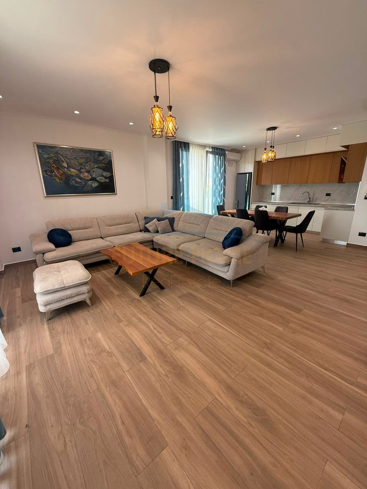 Qera, Apartament 2+1+2 + Verandë + Post Parkimi, Sofia Hill Residence