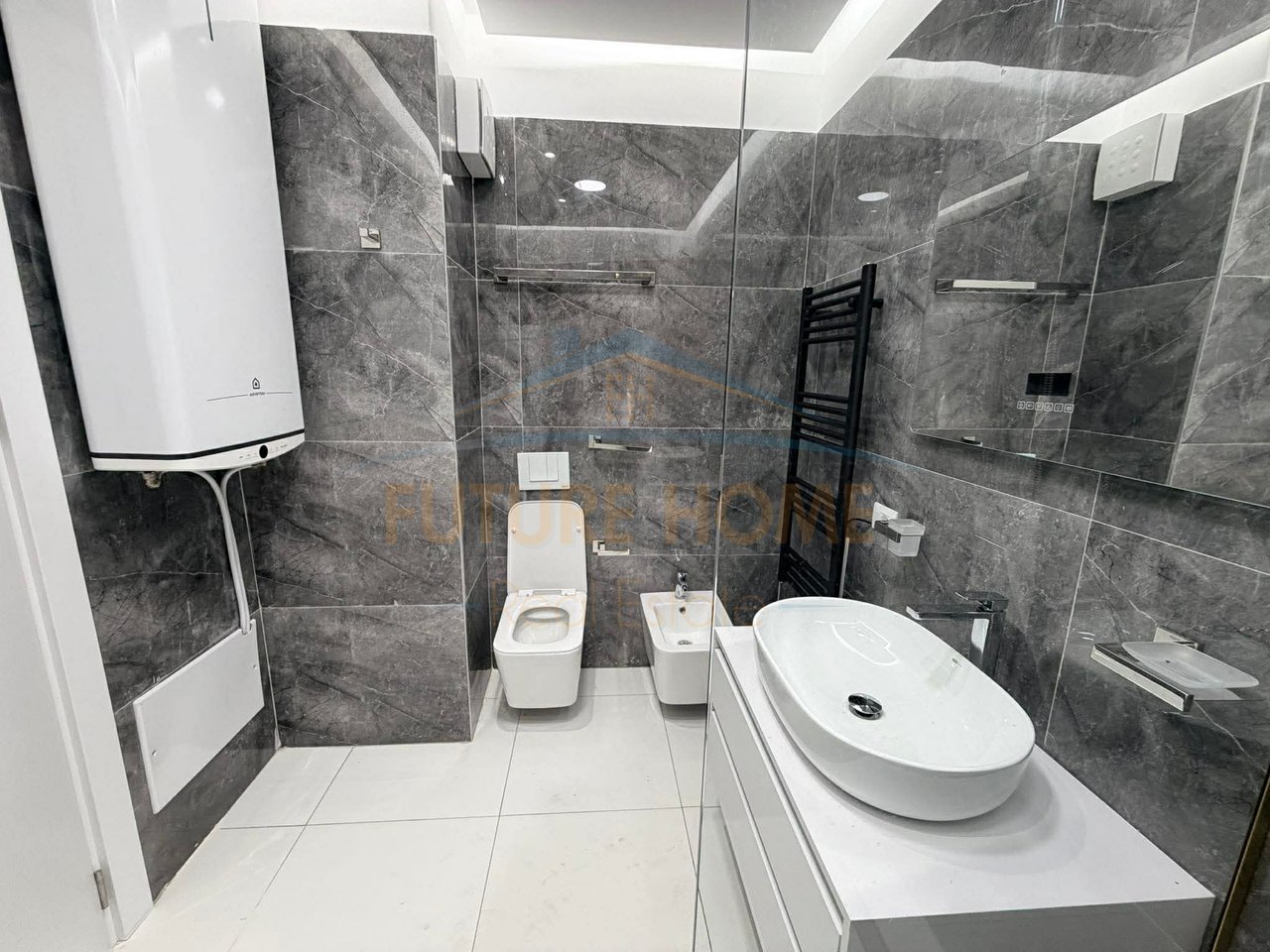 Shitet, Apartament 3+1, Kompleksi E88