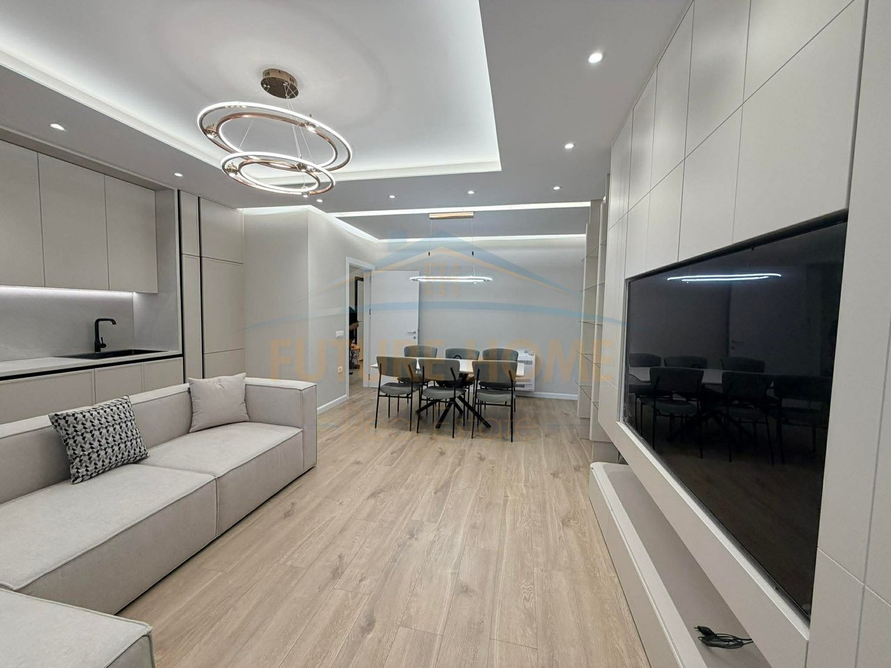 Shitet, Apartament 3+1, Kompleksi E88