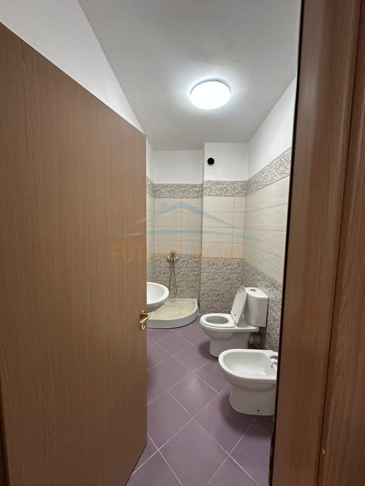 Shitet, Apartament 2+1, Fresk, Tirane
