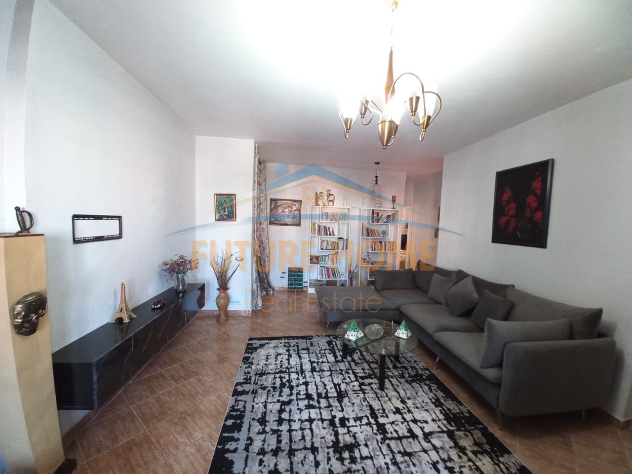 Qera, Apartament 3+1, Rruga Dritan Hoxha, Tiranë.