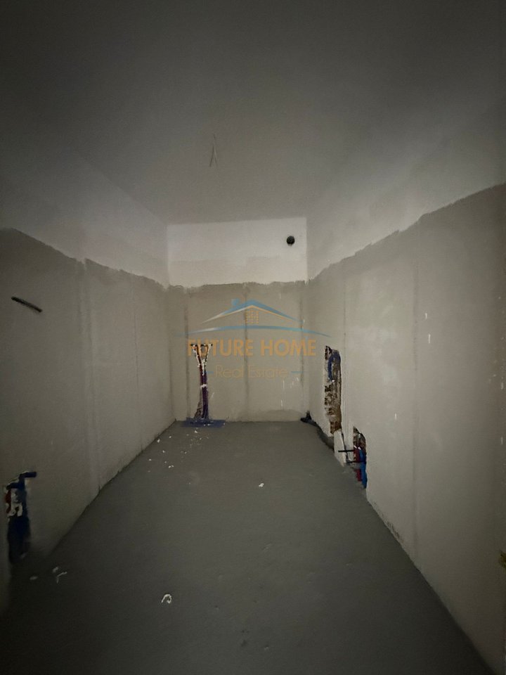 Shitet, Apartament 1+1, Space City, Paskuqan.