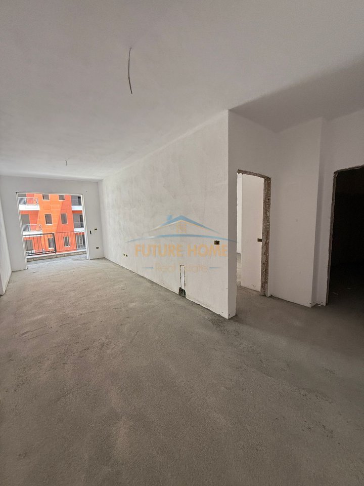 Shitet, Apartament 1+1, Space City, Paskuqan.
