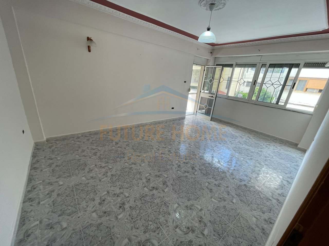 Shitet, Apartament 2+1+2 Ballkone,Pallati Sportit,Durres