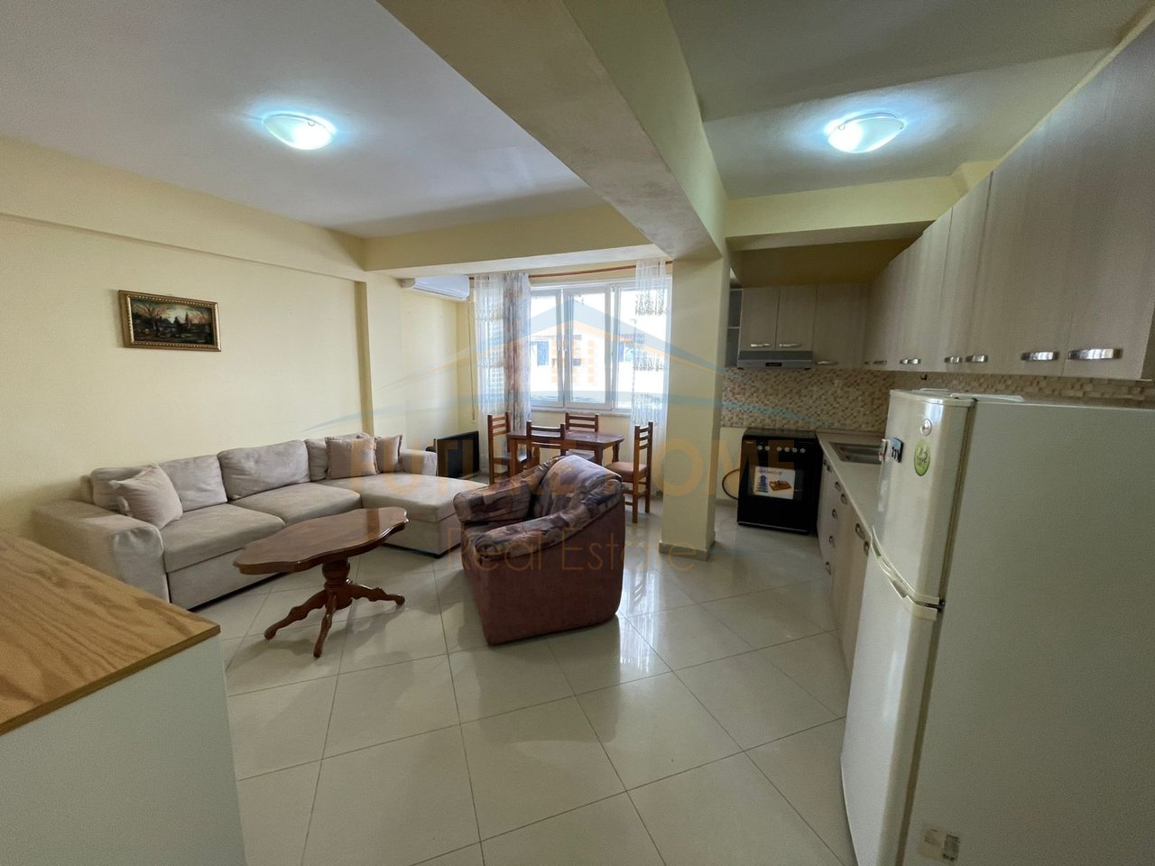 Shitet, Apartament 1+1,Pallati Sportit,Durres