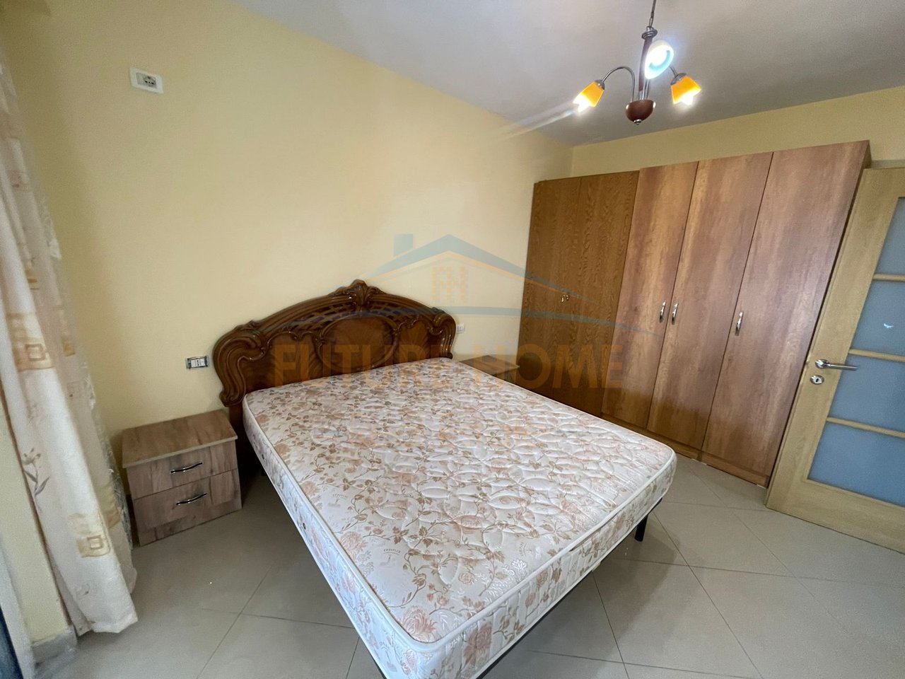 Shitet, Apartament 1+1,Pallati Sportit,Durres