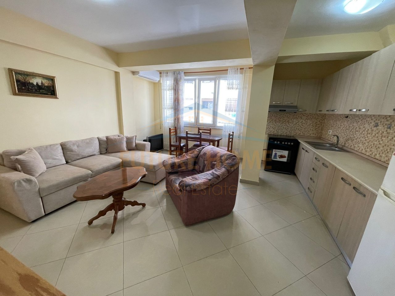 Shitet, Apartament 1+1,Pallati Sportit,Durres