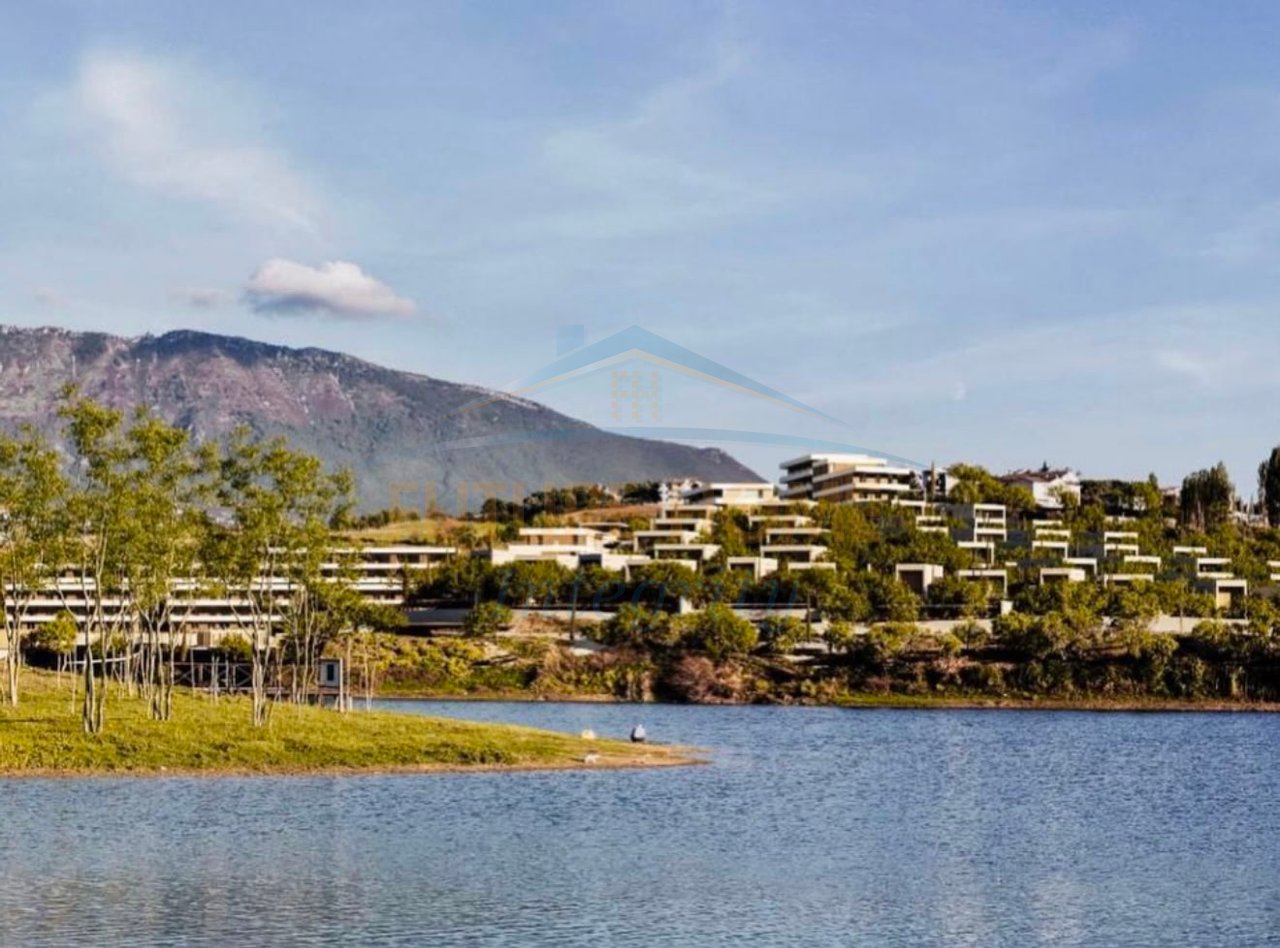 Shitet, Apartament 2+1+2, Farka Lake Front Residence, Tiranë.
