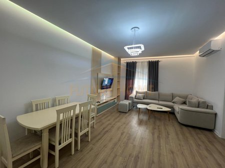 Qera, Apartament 2+1, Rezidenca Porta Tirana e Re, Tiranë.