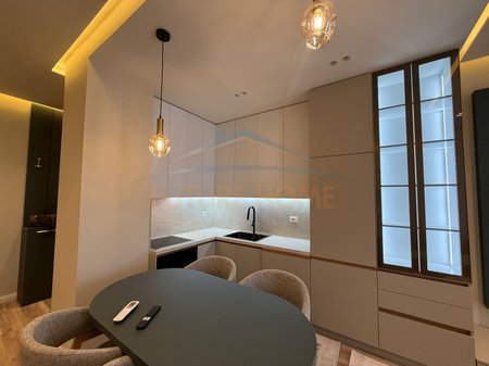 Qera , Apartament 1+1 , Komuna e Parisit , Tiranë